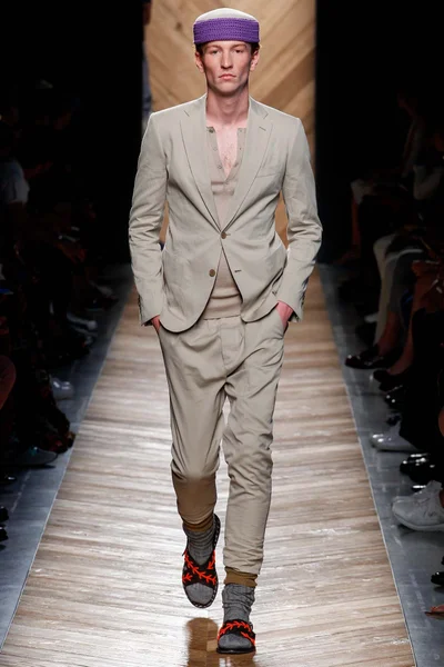 Look 36